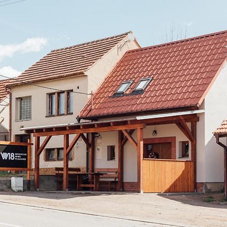 Velké Bílovice Penzion Vinarstvi W18 מראה חיצוני תמונה