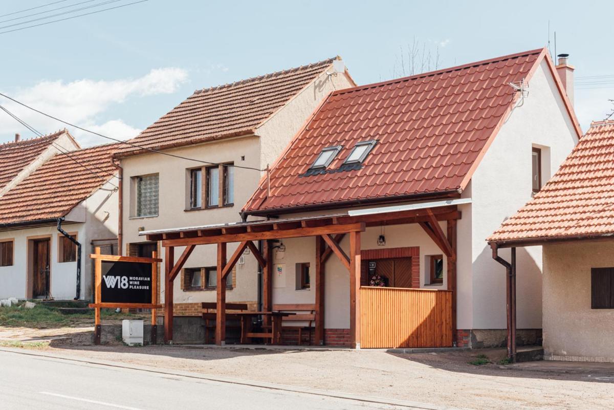 Velké Bílovice Penzion Vinarstvi W18 מראה חיצוני תמונה