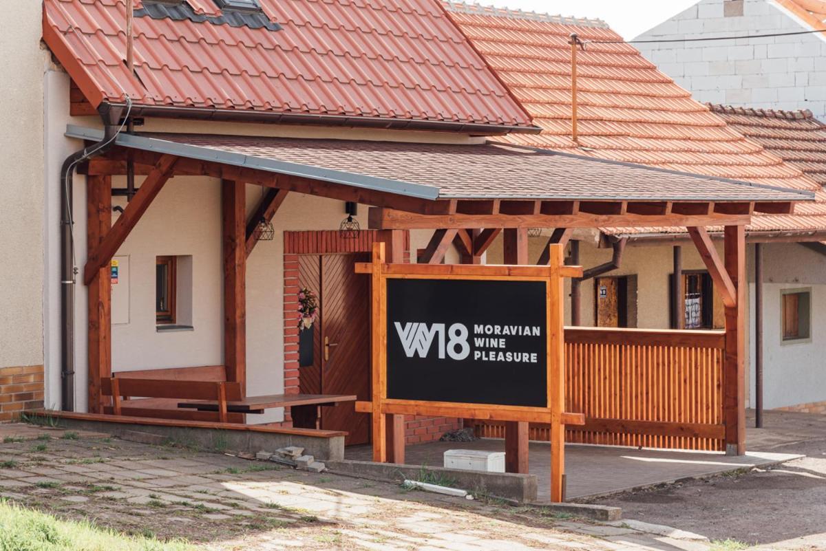 Velké Bílovice Penzion Vinarstvi W18 מראה חיצוני תמונה